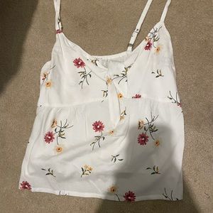 Hollister flower flirt shirt